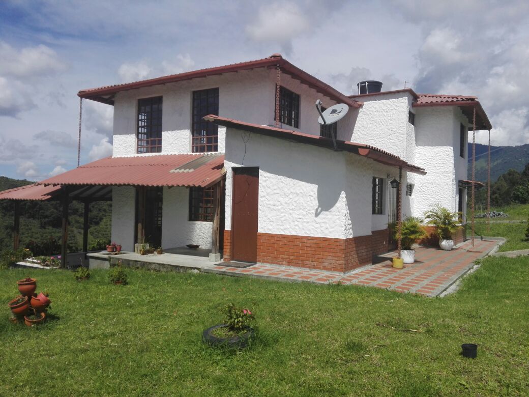 FINCA EN SANTA ROSA DE CABAL